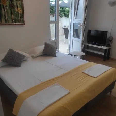 Апартаменты Olive Garden Хвар